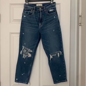 Abercrombie High Rise Distressed Mom Jeans Extra Short Size 26.